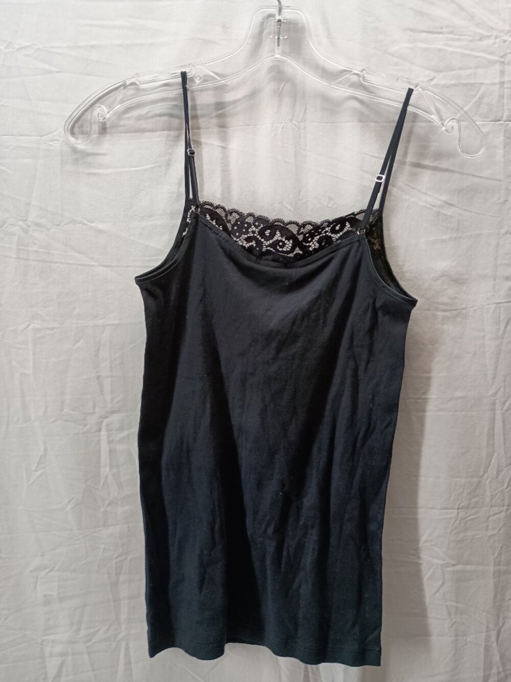 Hanro Camisole with Lace - Picture 3 of 5